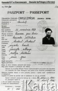 22.02.1940, Czerniowce, Rumunia
Paszport Zbigniewa Chaszczyńskiego wydany przez Konsulat R.P. w Czerniowcach 22 lutego 1940 r.
Fot. NN, zbiory Ośrodka KARTA, udostępnił Tadeusz Dubicki.