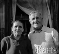 1961, Kadzidło, Polska.
Kobieta i mężczyzna.
Fot. Irena Jarosińska, zbiory Ośrodka KARTA

