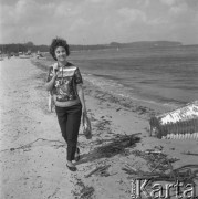 Sierpień 1963, Sopot, Polska.
Radziecka piosenkarka Tamara Miansarowa, zwyciężczyni III Międzynarodowego Festiwalu Piosenki.
Fot. Romuald Broniarek/KARTA