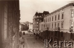 1920-1939, Lwów, Polska.
 Fragment miasta, tramwaje na ulicy.
 Fot. NN, zbiory Ośrodka KARTA, udostępnił Jurij Karpenczuk
   
