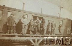 1918-1919, brak miejsca.
Wojna polsko-ukraińska. Załoga pociągu pancernego 