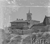 Prawdopodobnie 1940, Mürren, Szwajcaria. 
Murowany kościół w górskim miasteczku.
Fot. Jerzy Konrad Maciejewski, zbiory Ośrodka KARTA