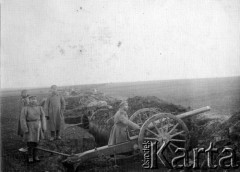 Grudzień 1914, wschodnia Małopolska.
Front na Nidzie, żołnierze z 83 brygady artylerii.
Fot. Jarosław Okulicz-Kozaryn, zbiory Ośrodka KARTA