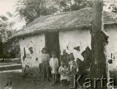 lata 20., Misiones, Argentyna.
Oryginalny podpis: „Typowe anchois kreolów”.
Fot. NN, zespół nr 19 