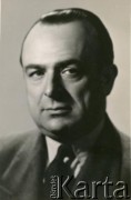 Lata 30., Buenos Aires, Argentyna
Mieczysław Chałupczyński - radca Poselstwa RP w Buenos Aires, polski chargé d'affaires w Czechosłowacji w 1939 r.; polski ambasador w Kolumbii w Bogocie w latach 1942-1946, oficjalnie uznawany przedstawiciel polskiego rządu emigracyjnego w Kolumbii.
Fot. NN, zespół nr 19 