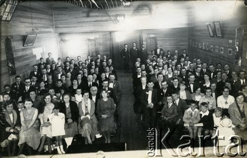Lata 20., Berisso, Argentyna.
Uroczystość z udziałem Polaków.
Fot. NN, zbiory Biblioteki Polskiej im. Ignacego Domeyki w Buenos Aires (Biblioteca Polaca Ignacio Domeyko)