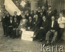 Początek XX wieku, Tucuman, Argentyna.
Działacze polonijni Towarzystwa Polskiego im. Ignacego Paderewskiego w Tucuman.
Fot. NN, zbiory Biblioteki Polskiej im. Ignacego Domeyki w Buenos Aires (Biblioteca Polaca Ignacio Domeyko)