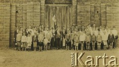 Początek XX wieku, Argentyna.
Dzieci polskich osadników.
Fot. NN, zbiory Biblioteki Polskiej im. Ignacego Domeyki w Buenos Aires (Biblioteca Polaca Ignacio Domeyko)