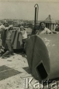 1951, Buenos Aires, Argentyna
Prace remontowe w budynku przy ul. J. Borges 2076, siedziby Domu Polskiego (Casa Polaca). Inżynier Dziewurski z kierownikami budowy.
Fot. NN, zbiory Biblioteki Polskiej im. Ignacego Domeyki w Buenos Aires (Biblioteca Polaca Ignacio Domeyko)