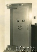 lata 30., Buenos Aires, Argentyna.
Banco Polaco Polska Kasa Opieki (argentyńska filia Banku PKO)
Fot. NN, zbiory Biblioteki Polskiej im. Ignacego Domeyki w Buenos Aires