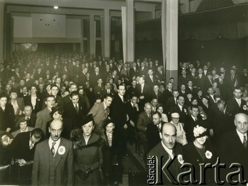 lata 30., Buenos Aires, Argentyna.
Polska uroczystość z udziałem działaczy polonijnych.
Fot. NN, zbiory Biblioteki Polskiej im. Ignacego Domeyki w Buenos Aires