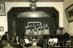 Lata 30., Buenos Aires, Argentyna.
Przedstawienie wystawiane przez dzieci w Ognisku Polskim.
Fot. NN, zbiory Biblioteki Polskiej im. Ignacego Domeyki w Buenos Aires (Biblioteca Polaca Ignacio Domeyko)