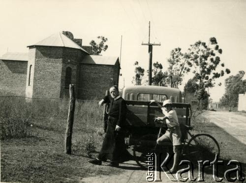 1961, Villa Angel, prowincja Chaco, Argentyna.
Kościół San Gerrdo w dzielnicy Pueblo Viejo.
Fot. NN, kolekcja Redemtorystów, zbiory Biblioteki Polskiej im. Ignacego Domeyki w Buenos Aires (Biblioteca Polaca Ignacio Domeyko), reprodukcje cyfrowe w Ośrodku KARTA w Warszawie 
