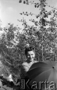 Po 1945, Francja.
Maria Świeczewska. Fotografia wykonana przez męża Marii - Karola. Oboje po wojnie wyemigrowali do Argentyny. Małżeństwo przyjaźniło się z pisarzem Witoldem Gombrowiczem.
Fot. Karol Świeczewski, kolekcja Marii Świeczewskiej-Wańke, zbiory Biblioteki Polskiej im. Ignacego Domeyki w Buenos Aires (Biblioteca Polaca Ignacio Domeyko), reprodukcje cyfrowe w Ośrodku KARTA w Warszawie