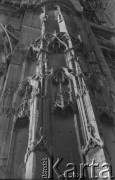 Po 1945, Francja.
Kościół gotycki. Fotografia wykonana przez Marię Świeczewską lub jej męża Karola podczas ich podróży rowerowej po Francji. Oboje po wojnie wyemigrowali do Argentyny. Małżeństwo przyjaźniło się z pisarzem Witoldem Gombrowiczem.
Fot. NN, kolekcja Marii Świeczewskiej-Wańke, zbiory Biblioteki Polskiej im. Ignacego Domeyki w Buenos Aires (Biblioteca Polaca Ignacio Domeyko), reprodukcje cyfrowe w Ośrodku KARTA w Warszawie