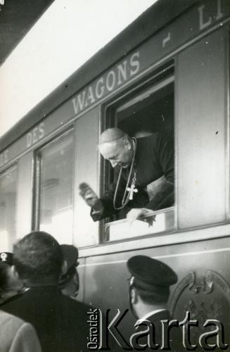 Po 1948, brak miejsca.
Prymas Stefan Wyszyński.
Fot. NN, Kronika klasztoru w Martin Coronado, zbiory Archiwum Ojców Franciszkanów w Polskiej Misji Katolickiej w Martin Coronado, reprodukcje cyfrowe w Bibliotece Polskiej im. Ignacego Domeyki w Buenos Aires (Biblioteca Polaca Ignacio Domeyko) i w Ośrodku KARTA w Warszawie
