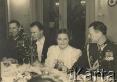 19.02.1939, prawdopodobnie Warszawa, Polska.
Bal. 
Fot. NN, kolekcja Marii Anny Kruszewskiej Pic de Replonge, zbiory  Archiwum Ojców Franciszkanów w Polskiej Misji Katolickiej w Martin Coronado, reprodukcje cyfrowe w  Bibliotece Polskiej im. Ignacego Domeyki w Buenos Aires (Biblioteca Polaca Ignacio Domeyko) i w Ośrodku KARTA w Warszawie