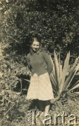 Brak daty, brak miejsca.
Fotografia rodzinna Alojzego Brudzińskiego - nieznana kobieta.
Fot. NN, kolekcja Zofii i Alojzego Brudzińskich, zbiory  Archiwum Ojców Franciszkanów w Polskiej Misji Katolickiej w Martin Coronado, reprodukcje cyfrowe w  Bibliotece Polskiej im. Ignacego Domeyki w Buenos Aires (Biblioteca Polaca Ignacio Domeyko) i w Ośrodku KARTA w Warszawie