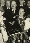 1966, Buenos Aires, Argentyna.
Uroczystość w siedzibie polskiego stowarzyszenia 