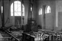 Grudzień 1933, Comodoro Rivadavia, prowincja Chubut, Argentyna.
Elektrownia portowa.
Fot. NN, zbiory Museo Ferroportuario w Comodoro Rivadavia, reprodukcje cyfrowe w  Bibliotece Polskiej im. Ignacego Domeyki w Buenos Aires (Biblioteca Polaca Ignacio Domeyko) i w Ośrodku KARTA w Warszawie