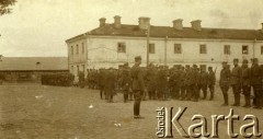 Lata 20., Warszawa, Polska.
Batalion Chemiczny.
Fot. z albumu porucznika Jana Obłoczyńskiego z Batalionu Chemicznego WP, zbiory Ośrodka KARTA, przekazała Jolanta Wolszczynin.