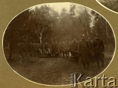 Lata 20., Warszawa, Polska.
Ćwiczenia Batalionu Chemicznego.
Fot. z albumu porucznika Jana Obłoczyńskiego z Batalionu Chemicznego WP, zbiory Ośrodka KARTA, przekazała Jolanta Wolszczynin.