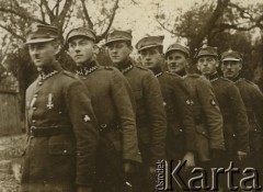 Lata 20., Warszawa, Polska.
Żołnierze Batalionu Chemicznego.
Fot. z albumu porucznika Jana Obłoczyńskiego z Batalionu Chemicznego WP, zbiory Ośrodka KARTA, przekazała Jolanta Wolszczynin.
