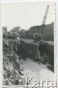 Po 1948, Argentyna.
Prace z użyciem koparek.
Fot. NN, udostępniła Jolanta Wolszczynin.