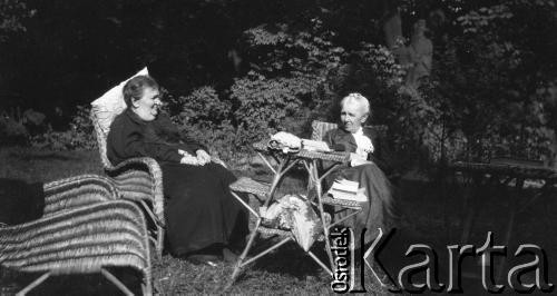 9.08.1927, Lwów, Polska.
Maria Cieńska - matka Anny Wielowieyskiej (z domu Cieńskiej) oraz ciotka.
Fot. Anna Wielowieyska, udostępniła Maria Wielowieyska, reprodukcje cyfrowe w  Bibliotece Polskiej im. Ignacego Domeyki w Buenos Aires (Biblioteca Polaca Ignacio Domeyko) i w Ośrodku KARTA w Warszawie
