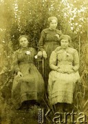 Początek XX wieku, Misiones, Argentyna.
Siostry Agata i Rosa Szeliga.
Fot. NN, zbiory Asociación Polaca de Posadas, udostępniła Fabiana Śniechowski, reprodukcje cyfrowe w Bibliotece Polskiej im. Ignacego Domeyki w Buenos Aires (Biblioteca Polaca Ignacio Domeyko) i w Ośrodku KARTA w Warszawie 



