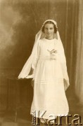 1932, Apostoles, Misiones, Argentyna.   
Pierwsza Komunia Święta Rosity Śniechowski.
Fot. NN, zbiory Asociación Polaca de Posadas, udostępniła Fabiana Śniechowski, reprodukcje cyfrowe w Bibliotece Polskiej im. Ignacego Domeyki w Buenos Aires (Biblioteca Polaca Ignacio Domeyko) i w Ośrodku KARTA w Warszawie 



