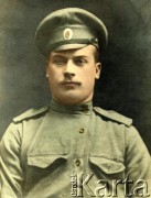 1914-1917, Misiones, Argentyna.
Jose Tutak w mundurze rosyjskim, mąż Francisci Tynowski.
Fot. NN, zbiory Asociación Polaca de Posadas, udostępniła Fabiana Śniechowski, reprodukcje cyfrowe w Bibliotece Polskiej im. Ignacego Domeyki w Buenos Aires (Biblioteca Polaca Ignacio Domeyko) i w Ośrodku KARTA w Warszawie 



