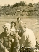 Lata 60., Parana, Argentyna.
Bolesław i Maria Konert z d. Parnak podczas wycieczki po Paranie.
Fot. NN, udostępniła Maria Konert, reprodukcje cyfrowe w Bibliotece Polskiej im. Ignacego Domeyki w Buenos Aires (Biblioteca Polaca Ignacio Domeyko) i w Ośrodku KARTA w Warszawie 



