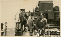 Lata 30., Comodoro Rivadavia, prowincja Chubut, Argentyna.
Port.
Fot. NN, zbiory Enrique Koprowskiego, reprodukcje cyfrowe w Bibliotece Polskiej im. Ignacego Domeyki w Buenos Aires (Biblioteca Polaca Ignacio Domeyko) i w Ośrodku KARTA w Warszawie.