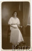 8.06.1934, Comodoro Rivadavia, prowincja Chubut, Argentyna.
Stefania Zawadzka.
Fot. NN, zbiory Enrique Koprowskiego, reprodukcje cyfrowe w Bibliotece Polskiej im. Ignacego Domeyki w Buenos Aires (Biblioteca Polaca Ignacio Domeyko) i w Ośrodku KARTA w Warszawie.