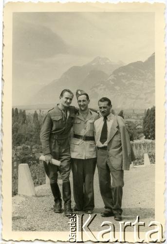 Lata 40., Szwajcaria.
Ludwik Figna (z lewej) z kolegami prawdopodobnie w czasie internowania.
Fot. NN, zbiory Juana Ludvica Figny, reprodukcje cyfrowe w Bibliotece Polskiej im. Ignacego Domeyki w Buenos Aires (Biblioteca Polaca Ignacio Domeyko) i w Ośrodku KARTA w Warszawie.