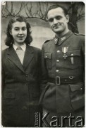 Lata 40., Szwajcaria.
Ludwik Figna i Wiesława Szafik.
Fot. NN, zbiory Juana Ludvica Figny, reprodukcje cyfrowe w Bibliotece Polskiej im. Ignacego Domeyki w Buenos Aires (Biblioteca Polaca Ignacio Domeyko) i w Ośrodku KARTA w Warszawie.