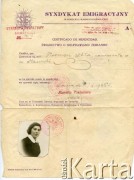 Wrzesień 1936, Łomża, Polska.
Świadectwo o nieuprawianiu żebraniny wydane dla Ałty Furman, wystawione przez Starostę Powiatowego Łomżyńskiego dla Syndykatu Emigracyjnego w Warszawie.
Fot. NN, zbiory Reginy Gaski, reprodukcje cyfrowe w  Bibliotece Polskiej im. Ignacego Domeyki w Buenos Aires (Biblioteca Polaca Ignacio Domeyko) i w Ośrodku KARTA w Warszawie.