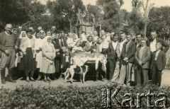 Lata 50.-60, okolice Coronel du Graty, prowincja Chaco, Argentyna. 
Rodziny Kramarzy, Królów, Gurniaków.
Fot. NN, zbiory Marii Kramarz, reprodukcje cyfrowe w Bibliotece Polskiej im. Ignacego Domeyki w Buenos Aires (Biblioteca Polaca Ignacio Domeyko) i w Ośrodku KARTA w Warszawie.