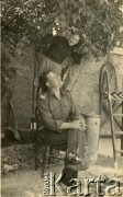 1945, Dicomano, Włochy.
Marta Valli i żołnierz 2. Korpusu Polskiego.
Fot. NN, zbiory Silvii Szymuli, reprodukcje cyfrowe w  Bibliotece Polskiej im. Ignacego Domeyki w Buenos Aires (Biblioteca Polaca Ignacio Domeyko) i w Ośrodku KARTA w Warszawie