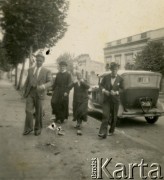 Brak daty, prowincja Misiones, Argentyna.
Ojciec Stanisław Idzi z rodziną.
Fot. NN, ze zbiorów Archivo Historico-Central 