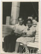 1938-1939, Polska.
Irena Kramczyńska z bratem Zbigniewem. 
Fot. NN, zbiory Krzysztofa Barbarskiego, reprodukcje cyfrowe w Ośrodku KARTA w Warszawie i w Instytucie Polskim i Muzeum im. gen. Sikorskiego w Londynie.