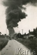 Czerwiec 1940, Francja.
Kampania nad Marną.
Fot. NN, zbiory Krzysztofa Barbarskiego, reprodukcje cyfrowe w Ośrodku KARTA w Warszawie i w Instytucie Polskim i Muzeum im. gen. Sikorskiego w Londynie.