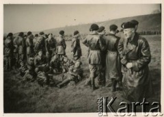 Sierpień 1940, Stoneyburn, Szkocja, Wielka Brytania.
3. Kompania 1. Batalionu Czołgów.
Fot. NN, zbiory Krzysztofa Barbarskiego, reprodukcje cyfrowe w Ośrodku KARTA w Warszawie i w Instytucie Polskim i Muzeum im. gen. Sikorskiego w Londynie.

