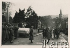 10.12.1941, Alyth, Szkocja, Wielka Brytania.
Defilada 67 Batalionu Czołgów przed prezydentem RP Władysławem Raczkiewiczem. Maszerują ochotnicy południowoamerykańscy.
Fot. NN, zbiory Krzysztofa Barbarskiego, reprodukcje cyfrowe w Ośrodku KARTA w Warszawie i w Instytucie Polskim i Muzeum im. gen. Sikorskiego w Londynie.