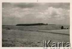 1942-1943, Longformacus, Szkocja, Wielka Brytania.
Ćwiczenia polskich oddziałów pancernych.
Fot. NN, zbiory Krzysztofa Barbarskiego, reprodukcje cyfrowe w Ośrodku KARTA w Warszawie i w Instytucie Polskim i Muzeum im. gen. Sikorskiego w Londynie.
