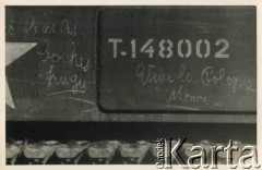 Prawdopodobnie sierpień 1944, Francja.
Napisy na czołgu - m.in. podziękowanie dla polskich żołnierzy z 1 Dywizji Pancernej.
Fot. NN, zbiory Krzysztofa Barbarskiego, reprodukcje cyfrowe w Ośrodku KARTA w Warszawie i w Instytucie Polskim i Muzeum im. gen. Sikorskiego w Londynie.
