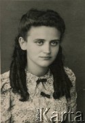 Ok.1945, Valivade-Kolhapur, Indie.
Aniela Wawrzyńczyk (po mężu Zychowicz).
Fot. NN, zbiory Anieli Zychowicz, reprodukcje cyfrowe w Ośrodku KARTA w Warszawie i w Instytucie Polskim i Muzeum im. gen. Sikorskiego w Londynie.