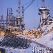 Druga połowa lat 70., Tobolsk, obwód tiumeński, RFSRR, ZSRR.
Budowa zakładów petrochemicznych.
Fot. Mikołaj Nesterowicz, zbiory Ośrodka KARTA
