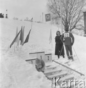 Lata 70., Moskwa, Związek Radziecki.
Wypoczynek na nartach na Leninskijich Gorkach (Lenionowskich Wzgórzach). 
Fot. Mikołaj Nesterowicz, zbiory Ośrodkas KARTA